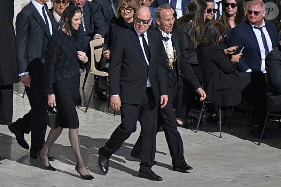 La princesse Charlène de Monaco et le prince Albert II de Monaco assistent à la messe de funérailles du Saint-Père le pape François dans la Cité du Vatican, État du Vatican, le 26 avril 2025. Photo par DPA/ABACA
