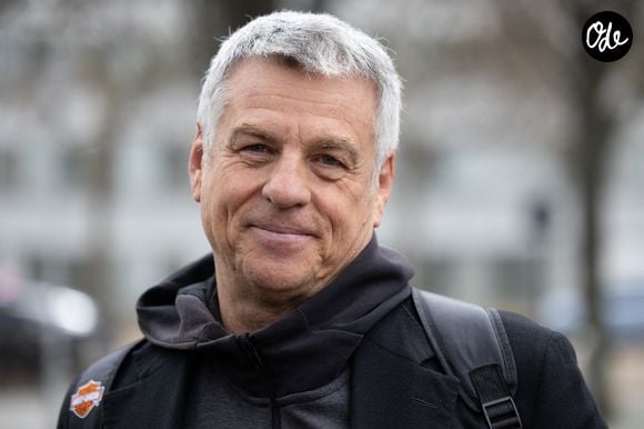 Bruno Gaccio devant la préfecture de Paris après avoir déposé la liste complète de « La France Insoumise » pour les élections municipales de Paris, le 24 février 2026. Photo de Raphaël Lafargue/ABACAPRESS.COM