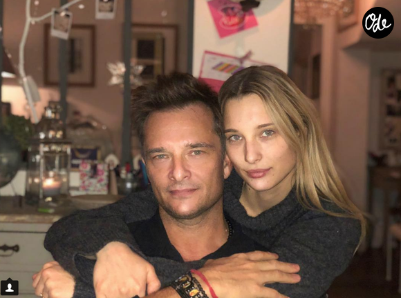 Sa fille aînée Ilona Smet lui a offert deux petits-fils

David Hallyday et sa fille aînée Ilona Smet à Paris, le 28 novembre 2017.