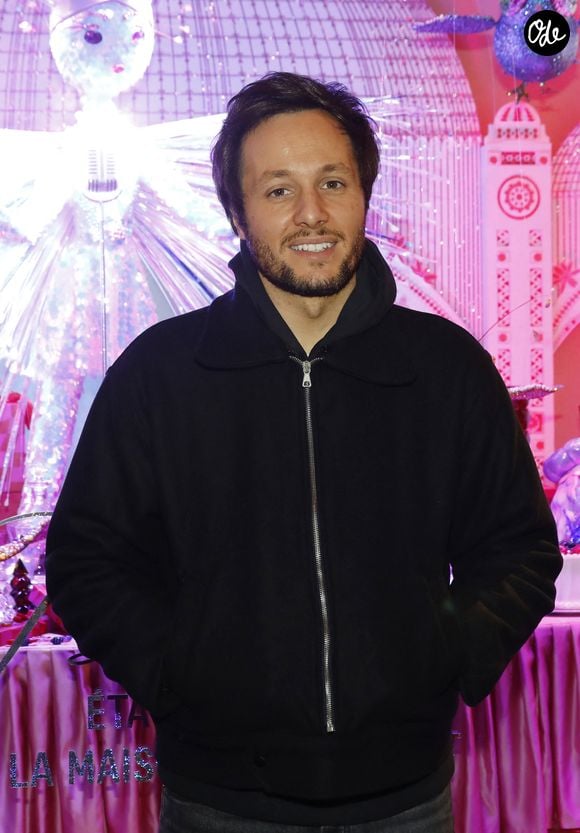 Vianney lors de l'inauguration du 130ème Noël aux Galeries Lafayette, et des illuminations des vitrines, à Paris. Le 14 novembre 2024
© Marc Ausset-Lacroix / Bestimage