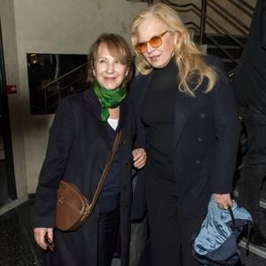 Nathalie Baye et Sylvie Vartan - Soirée en l'honneur de Danielle Darrieux lors de la projection du film "Occupe-toi d'Amélie" de Claude Autant-Lara au Max Linder Panorama à Paris le 9 avril 2018. © Pierre Perusseau/Bestimage
