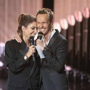 Lea Salame et Cyril Feraud assistent à la 40ème édition des Victoires De La Musique à La Seine Musicale le 14 février 2025 à Boulogne-Billancourt, France. Photo par David NIVIERE/ABACAPRESS.COM