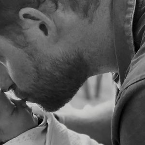 Le prince Harry, duc de Sussex et Meghan Markle, duchesse de Sussex, avec leurs enfants Archie et Lilibet. Backgrid UK/ Bestimage