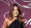 Carla Bruni considère les Alpilles comme un véritable refuge.

Carla Bruni-Sarkozy - Photocall de la soirée « Chopard Miracle Gala Evening » lors du 79ème Festival International du Film de Cannes.
© Olivier Borde / Bestimage