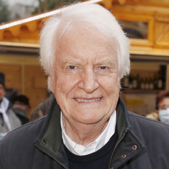 À 80 ans, il y retrouve ses racines et ses souvenirs d’enfance.

André Dussolier pour Juliette dans son bain sur Arte. - Rendez-vous photo lors de la 24ème édition du festival Tv de Luchon le 11 février 2022. © Christophe Aubert via Bestimage