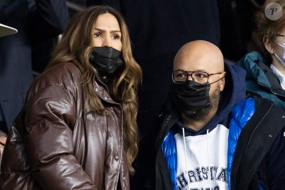 Vitaa et son mari Hicham Bendaoud au match de Ligue 1 Uber Eats "PSG contre Monaco (2-0)" au Parc des Princes à Paris le 12 décembre 2021.

© Cyril Moreau/Bestimage