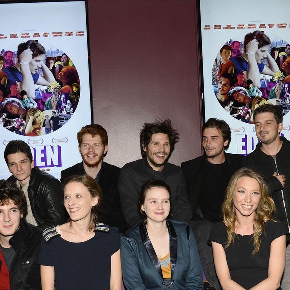 Arnaud Azoulay, Hugo Conzelmann, Félix de Givry, Roman Kolinka (fils de Marie Trintignant et de Richard Kolinka, l'ancien batteur du groupe Téléphone), guest, guest, Mia Hansen-Love, Pauline Etienne, Laura Smet - Avant-première du film "Eden" au cinéma Gaumont Marignan à Paris, le 18 novembre 2014. | 00248480