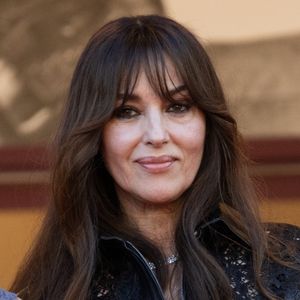Comme son aînée, Léonie Cassel a d'abord choisi la voie du mannequinat et a fait sa toute première une en couverture du magazine Vogue Italia. Rien d'étonnant pour Monica Bellucci. 

Monica Bellucci lors du 79ème Festival International du Film de Cannes, le 22 mai 2026. 

© Jacovides-Moreau / Bestimage