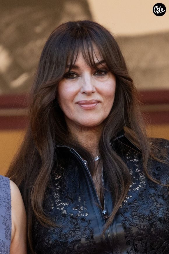 Comme son aînée, Léonie Cassel a d'abord choisi la voie du mannequinat et a fait sa toute première une en couverture du magazine Vogue Italia. Rien d'étonnant pour Monica Bellucci. 

Monica Bellucci lors du 79ème Festival International du Film de Cannes, le 22 mai 2026. 

© Jacovides-Moreau / Bestimage