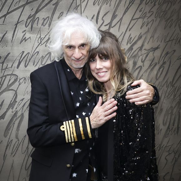 Exclusif - Louis Bertignac et sa femme Laetitia en backstage du concert solidaire pour les enfants de la guerre "Ensemble à l'Olympia" à Paris présenté par EliseCare le 10 février 2025.

© Jack Tribeca / Pierre Perusseau / Bestimage