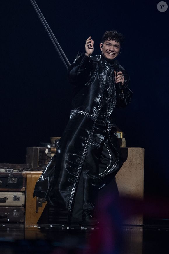 avec son titre "Wasted love", dont les paroles décrivent l'expérience d'un amour non partagé.

Le représentant de l'Autriche, JJ, lors du concours de l'Eurovision 2025 à Bâle en Suisse © Baden Roth/ZUMA Press Wire