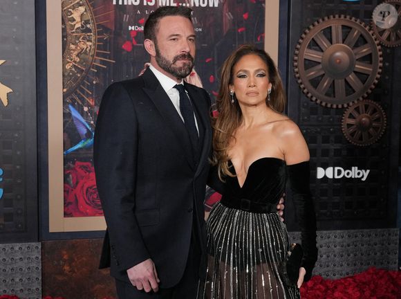 Ben Affleck et Jennifer Lopez lors de la première à Los Angeles du film Amazon MGM Studios' This Is Me...Now : A Love Story Los Angeles Premiere au Dolby Theatre à Hollywood, Los Angeles, CA, USA le mardi 13 février 2024. Photo par Sthanlee B. Mirador/SPUS/ABACAPRESS.COM