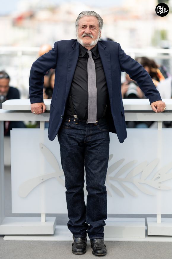 Il y confie que la disparition de ce couple idéalisé par le public a été difficile à vivre.

Daniel Auteuil - Photocall du film "L'objet Du Délit" lors du 79ème Festival International du Film de Cannes, le 23 mai 2026.
© Jacovides/Moreau/Bestimage