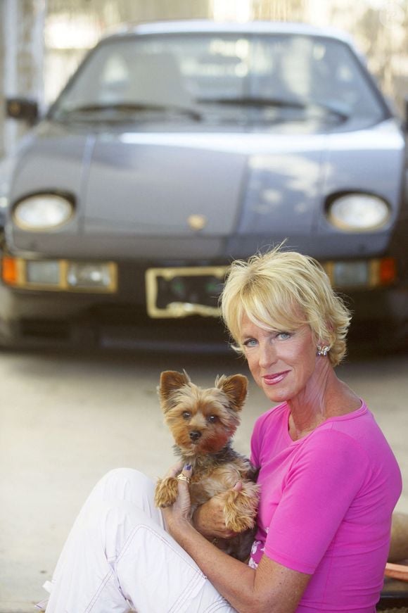 La princesse Marie-Christine pose dans sa maison de Las Vegas le 29 septembre 2004. La princesse Marie-Christine est le deuxième enfant du roi Léopold III et de sa deuxième épouse Lilian Beals. Elle est la demi-sœur du roi Albert. Photo par Frank Abbeloos/Dag