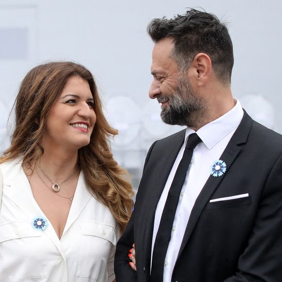 Marlène Schiappa et son compagnon Matthias Savignac se sont dits oui !

Marlène Schiappa et son compagnon lors de la cérémonie du 143ème défilé militaire, jour de la Fête Nationale, sur les Champs-Elysées et la place de la Concorde, à Paris, France. © Stéphane Lemouton/Bestimage
