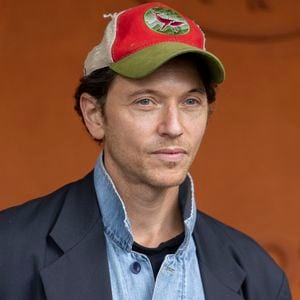 Raphaël au village lors des Internationaux de France de Tennis de Roland Garros 2025. Paris, le 27 mai 2025. 
© Moreau / Jacovides / Bestimage