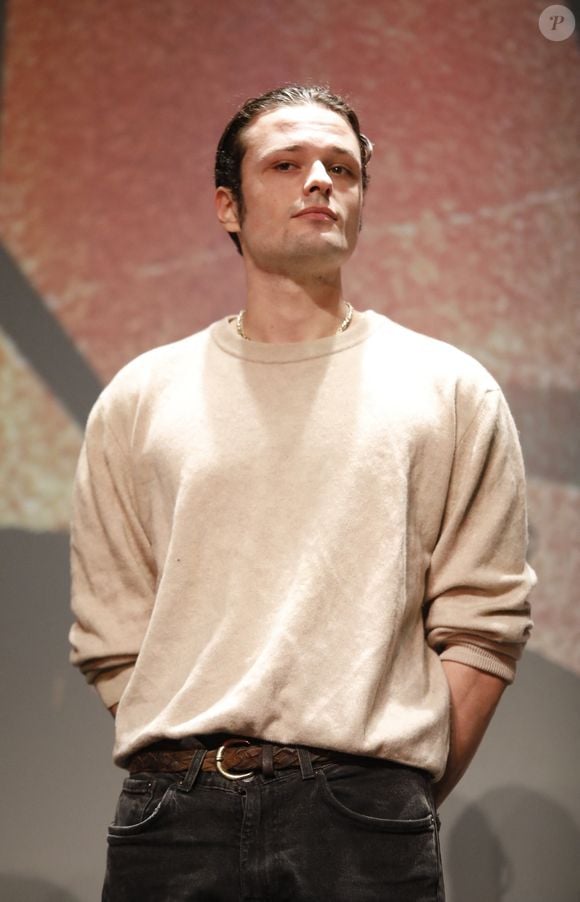 Le fils aîné d'Alain Delon donnera notamment la réplique à Jules Benchetrit, fils de Samuel Benchetrit et de Marie Trintignant
Jules Benchetrit - Soirée de clôture de la 30ème édition du festival international du film fantastique de Gerardmer le 29 janvier 2023.
© Denis Guignebourg / Bestimage