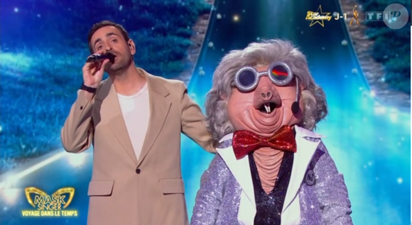 "Bonsoir tout le monde, j'ai passé une aventure exceptionnelle, j'avais peur de ce personnage, et j'ai réussi à faire en sorte que ce soit ma copine."

La Taupe de Mask Singer 8, capture d'écran TF1