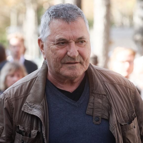 Très content de revenir sur le devant de la scène avec son spectacle "J'arrête les conneries", Jean-Marie Bigard a annoncé une mauvaise nouvelle. 

Exclusif - Jean-Marie Bigard - Arrivées à l'enregistrement de l'émission "Vivement Dimanche" présentée par M. Drucker et qui sera diffusée sur France 3, au studio Gabriel à Paris, France. © Christophe Clovis / Bestimage