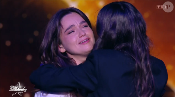 Et c'est Lily, en larmes, qui quitte l'aventure

Nouvelle élimination dans la Star Academy - capture d'écran TF1