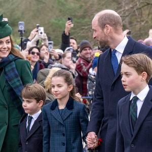 La princesse de Galles, le prince Louis, la princesse Charlotte, le prince de Galles et le prince George assistent au service religieux du jour de Noël à l'église St Mary Magdalene à Sandringham, Norfolk, Royaume-Uni, le mercredi 25 décembre 2024. Photo by Zak Hussein/Splash News/ABACAPRESS.COM