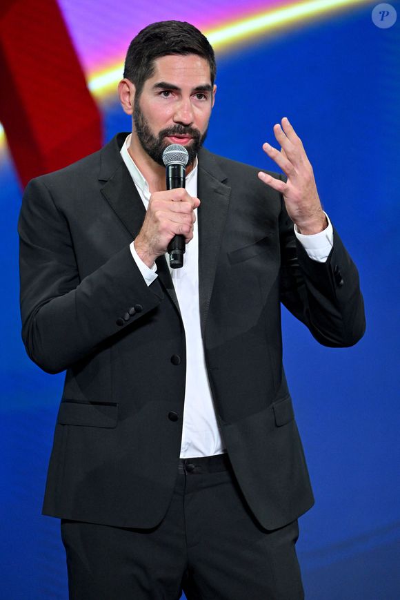Louis Ducruet a remis le prix de "La Légende" à Nikola Karabatic lors de la soirée des Sportel Awards 2024 au Grimaldi Forum à Monaco, le 28 octobre 2024. © Bruno Bebert/Bestimage