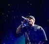 Déjà accusé de violences par le passé, il a été arrêté tôt jeudi par la police dans un hôtel de Manchester.

Chris Brown performe à São Paulo, Brésil. Backgrid USA / Bestimage