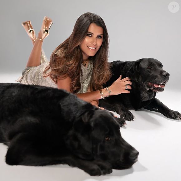 Karine Ferri fait son maximum pour venir en aide aux animaux et elle partage souvent des photos de ses chiens.
