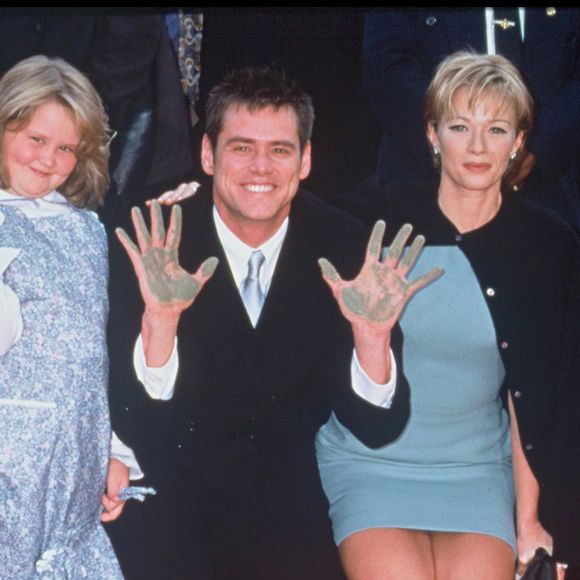 Jim Carrey avec son ex Lauren Holly et sa fille Jane en 1995. © ALPHA AGENCY / BESTIMAGE