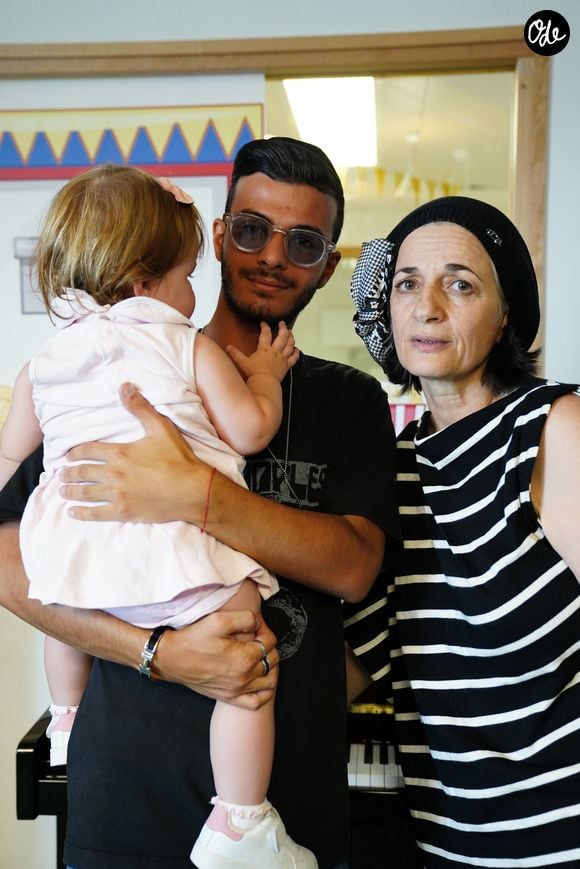 Sur Instagram, elle a partagé des souvenirs du couple en déclarant que son cœur portait toujours son empreinte.

Rephaël Levi, Sandrine Levi et sa fille Nessyel Levi inaugure l'espace musical Daniel Lévi à l'institut Gustave Roussy à Villejuif le 4 septembre 2023. 

© Anne-Sophie Guebey via Bestimage
