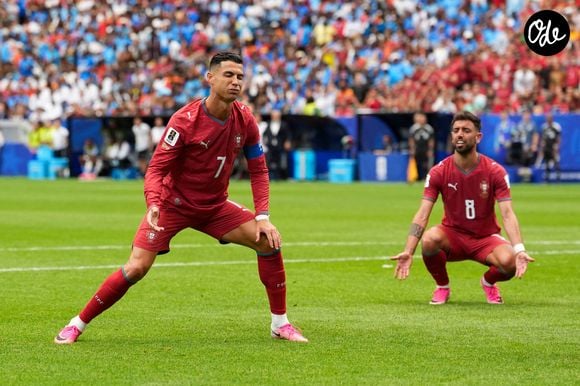 Cristiano Ronaldo (Portugal, n° 7) et Bruno Fernandes (Portugal, n° 8) réagissent après avoir manqué une occasion de but lors du match contre la RD Congo. États-Unis, Coupe du monde de la FIFA, Portugal - RD Congo, Houston, 17 juin 2026 États-Unis, Coupe du monde de la FIFA, Portugal - RD Congo, Houston, 17 juin 2026 Houston Cristiano Ronaldo (Portugal, n° 7), et Bruno Fernandes (Portugal, n° 8), réagissent après une occasion manquée lors du match contre la RD Congo, États-Unis, Coupe du monde de la FIFA, Portugal - RD Congo, Houston, 17 juin 2026, États-Unis, Coupe du monde de la FIFA, Portugal - RD Congo, Houston, 17 juin 2026, Houston,detected_source_language Imago/PsnewZ/Bestimage
