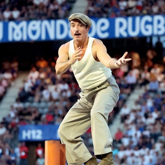 Jean Dujardin - Cérémonie d'ouverture de la Coupe du Monde de Rugby France 2023 avant le match de la Poule A entre la France et la Nouvelle-Zélande au Stade de France à Saint-Denis le 8 septembre 2023. © Dominique Jacovides/Bestimage