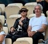 Raymond Domenech et sa nouvelle compagne à Roland Garros le 03 juin 2025 à Paris, France. Photo de ABACAPRESS.COM