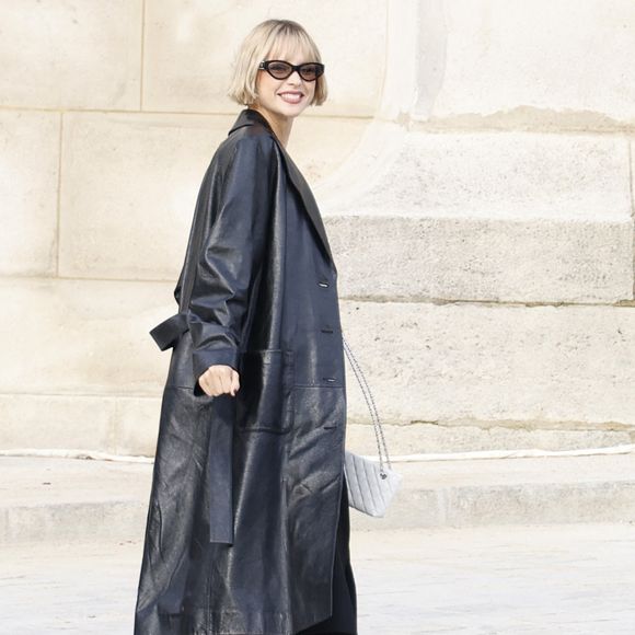 Rappelons qu'elle est régulièrement présente lors des défilés de la Fashion Week

Angèle - Arrivées au défilé de mode féminine Chanel printemps-été 2025 lors de la Fashion Week de Paris (PFW), au Grand Palais, à Paris, France, le 1er octobre 2024. © Aubert-Clovis/Bestimage
