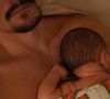 Et la compagne de Juan Arbelaez a tout pour bien pouponner son bébé. 

Juan Arbelaez avec son bébé sur Instagram.