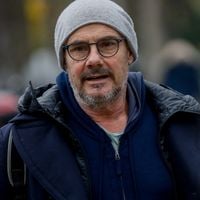 "Quand on tombe dedans..." : Bernard Campan évoque sans détour sa consommation de stupéfiants