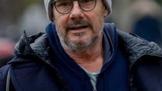 "Quand on tombe dedans..." : Bernard Campan évoque sans détour sa consommation de stupéfiants