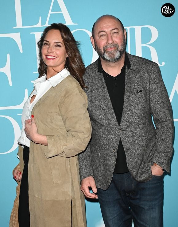 Kad Merad et sa femme Julia Vignali - Avant-première du film "La Vie pour de vrai" au cinéma Pathé Wepler à Paris le 18 avril 2023. © Coadic Guirec/Bestimage