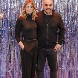 François-Xavier Demaison et Jeanne Bournaud ("Le négociateur" / TF1) participent à la séance "Fan Club" du festival Séries Mania à Lille, le 25 mars 2025. A cette occasion, les deux acteurs ont échangé à propos de la série avant de signer des autographes. 
© Stéphane Vansteenkiste / Bestimage