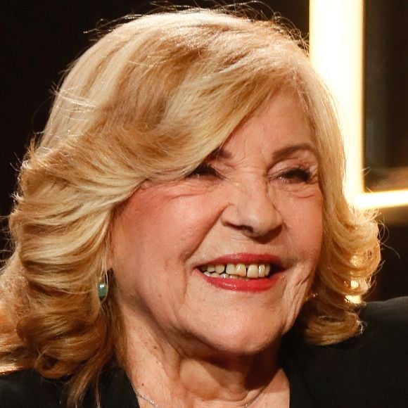 Nicoletta file le parfait amour avec celui qui fut son producteur, Jean-Christophe Molinier.

Exclusif - Nicoletta lors de l'enregistrement de l'émission "Laurent Gerra, l'anniversaire événement" au théâtre Marigny, à Paris, France. © Clovis-Moreau/Bestimage