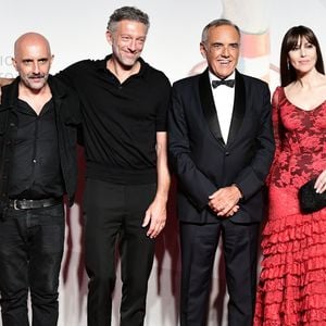 Malheureusement, sa projection au Festival de Cannes avait provoqué un scandale et des réactions très critiques.

Gaspar Noé, Vincent Cassel, Alberto Barbera et Monica Bellucci - Red Carpet du film "Irrerversible" en version Integrale lors du 76ème Festival du Film de Venise, la Mostra à Venise en Italie le31 Août 2019.

© Bestimage
