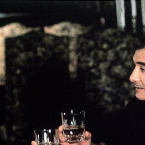 Jean Poiret et Jean-Claude Brialy sur le plateau de "Inspecteur Lavardin" réalisé par Claude Chabrol en 1985. Photo par KPA/DPA/ABACAPRESS.COM