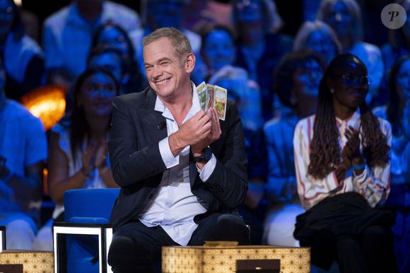 Exclusif - Garou lors de l'enregistrement de l'émission "La Boîte à secrets", présentée par F.Bollaert et diffusée le 26 septembre 2025 sur France 3, dans les studios du Lendit à Saint-Denis, Seine Saint-Denis, France, le 8 septembre 2025. © Pierre Perusseau/Bestimage
