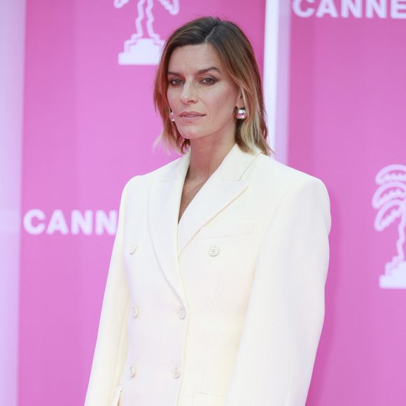 Le baby bump de Fauve Hautot n'avait échappé à personne pendant la 15e saison de Danse avec les stars.

Fauve Hautot à la 8ème édition du festival CANNESERIES à Cannes lundi 28 avril 2025. © Christophe Aubert via Bestimage