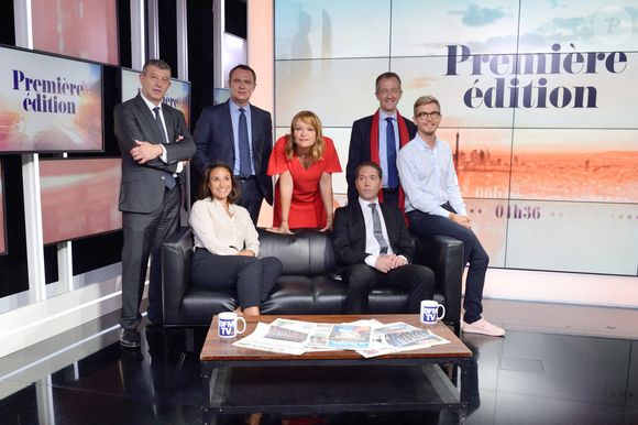 Selon une information de "La Lettre", confirmée par "Puremédias", c'est au tour d'Ashley Chevalier de prochainement prendre la porte.

Nicolas Doze, Ashley Chevalier, Christophe Delay, Adeline Francois, Christophe Person, Christophe Barbier, Julien Mielcarek, les presentateurs de la Premiere Edition de BFM TV posent pour une photo de rentree a Paris, France le 25 Aout 2017. Photo by Aurore Marechal/ABACAPRESS.COM