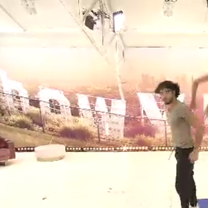 La lourde chute d'Iris Mittenaere pendant les répétitions de "Danse avec les stars", le 20 novembre 2018.