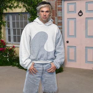 Orelsan (Aurélien Cotentin) au front row du défilé de mode Homme printemps-été 2023 Dior à l'école du Val de Grâce à Paris, France, le 24 juin 2022. © Veeren-Clovis/Bestimage