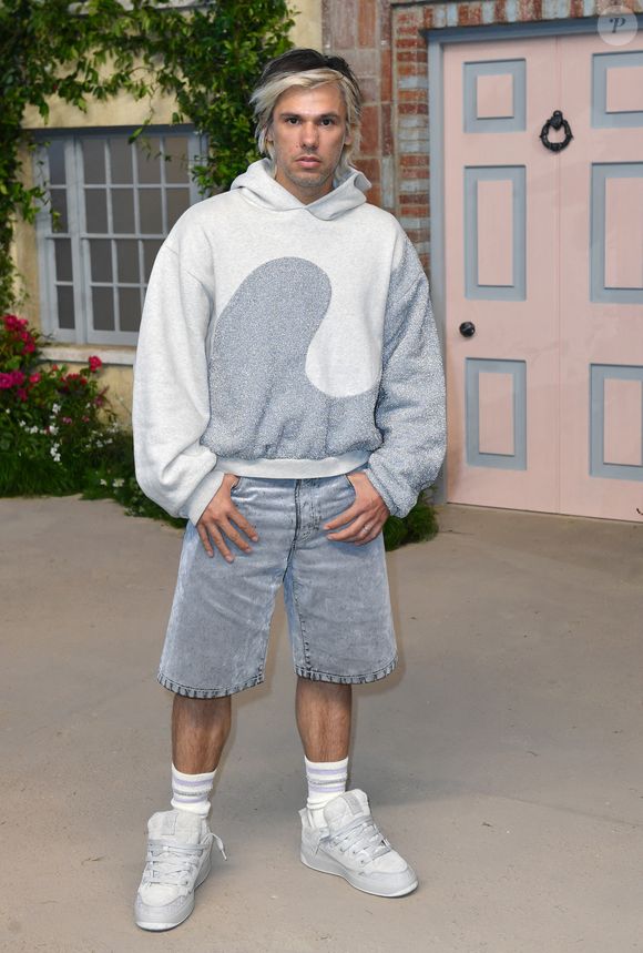 Orelsan (Aurélien Cotentin) au front row du défilé de mode Homme printemps-été 2023 Dior à l'école du Val de Grâce à Paris, France, le 24 juin 2022. © Veeren-Clovis/Bestimage