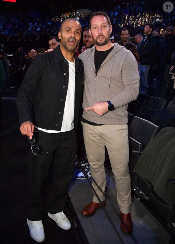 Tony Parker, Thomas Pesquet - Célébrités assistent au match 1 du NBA Paris Games 2025 à L'Accor Arena Bercy à Paris le 23 janvier 2025. © Veeren/Bestimage