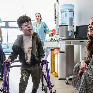 Catherine (Kate) Middleton, princesse de Galles visite Tŷ Hafan, un hospital pour enfants qui soutient les familles du Pays de Galles pour garantir que les enfants atteints de maladies réduisant l'espérance de vie vivent une vie épanouissante, à Sully, Cardiff, Royaume-Uni, le 30 janvier 2025.Julien Burton / Bestimage